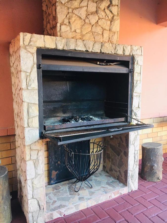 Forever Comfy Bed Bed & Breakfast Vanderbijlpark Exterior photo